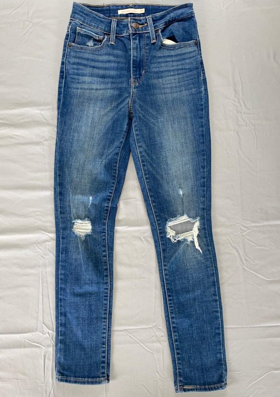 Levi's 721 High Rise Skinny Destroyed Stretch Denim Jeans. Women's Size 25, GUC!